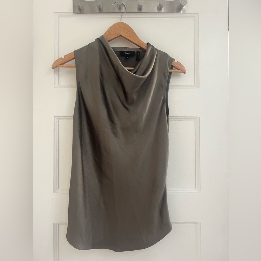 Silky theory top